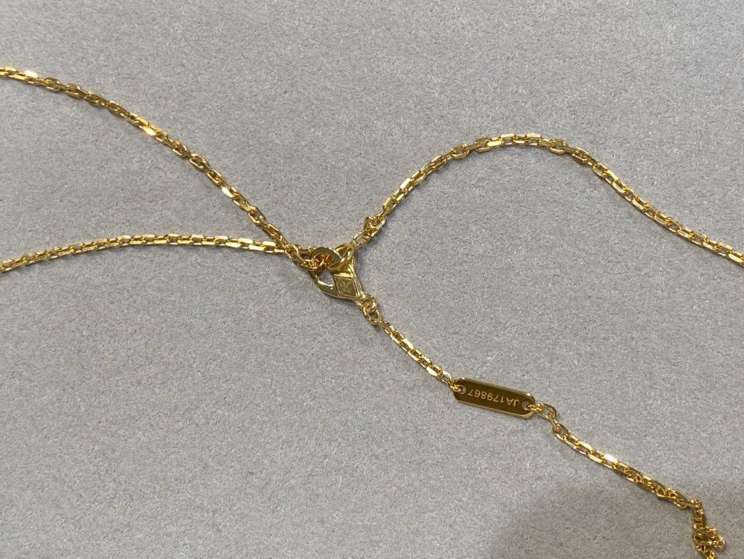 [⭐Aura]CLOVER 25MM NECKLACE GOLD CARNELIAN