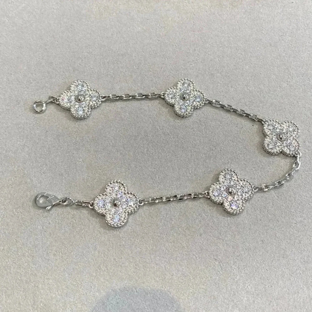 [⭐Aura] CLOVER 5 MOTIF FULL DIAMOND BRACELET COLLECTION