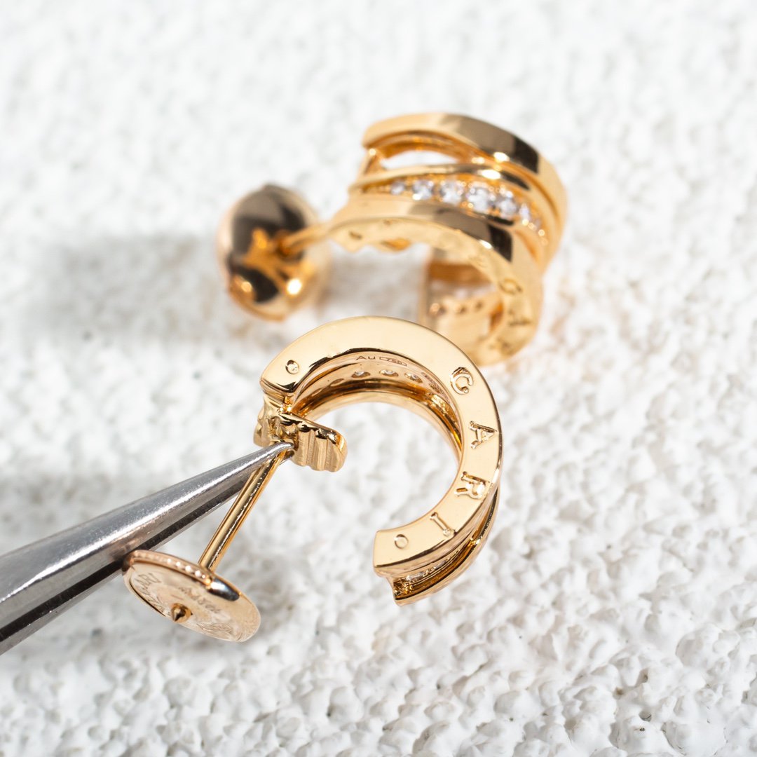 [⭐Aura]ZERO 1 PINK GOLD DIAMONDS EARRINGS