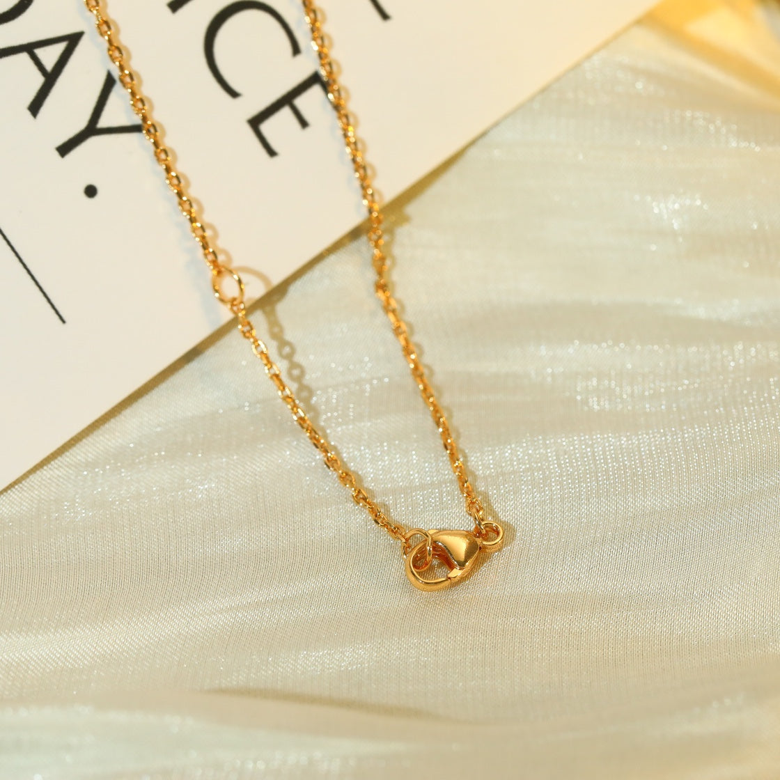 [⭐Aura]VOLT SILVER DIAMOND PEDANT NECKLACE