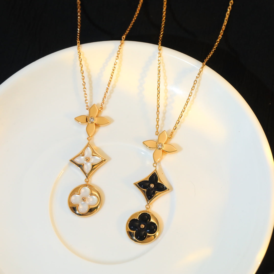 [⭐Aura]STAR AND SUN ONYX PINK GOLD NECKLACE