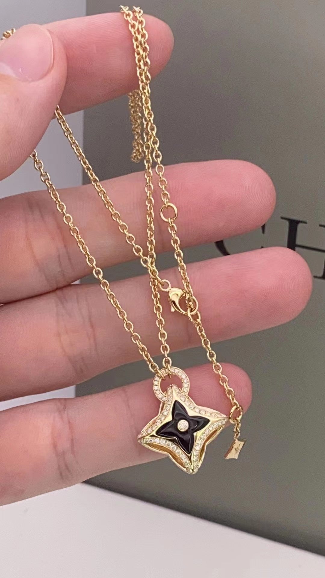[⭐Aura]STAR PEDANT PINK GOLD DIAMOND NECKLACE