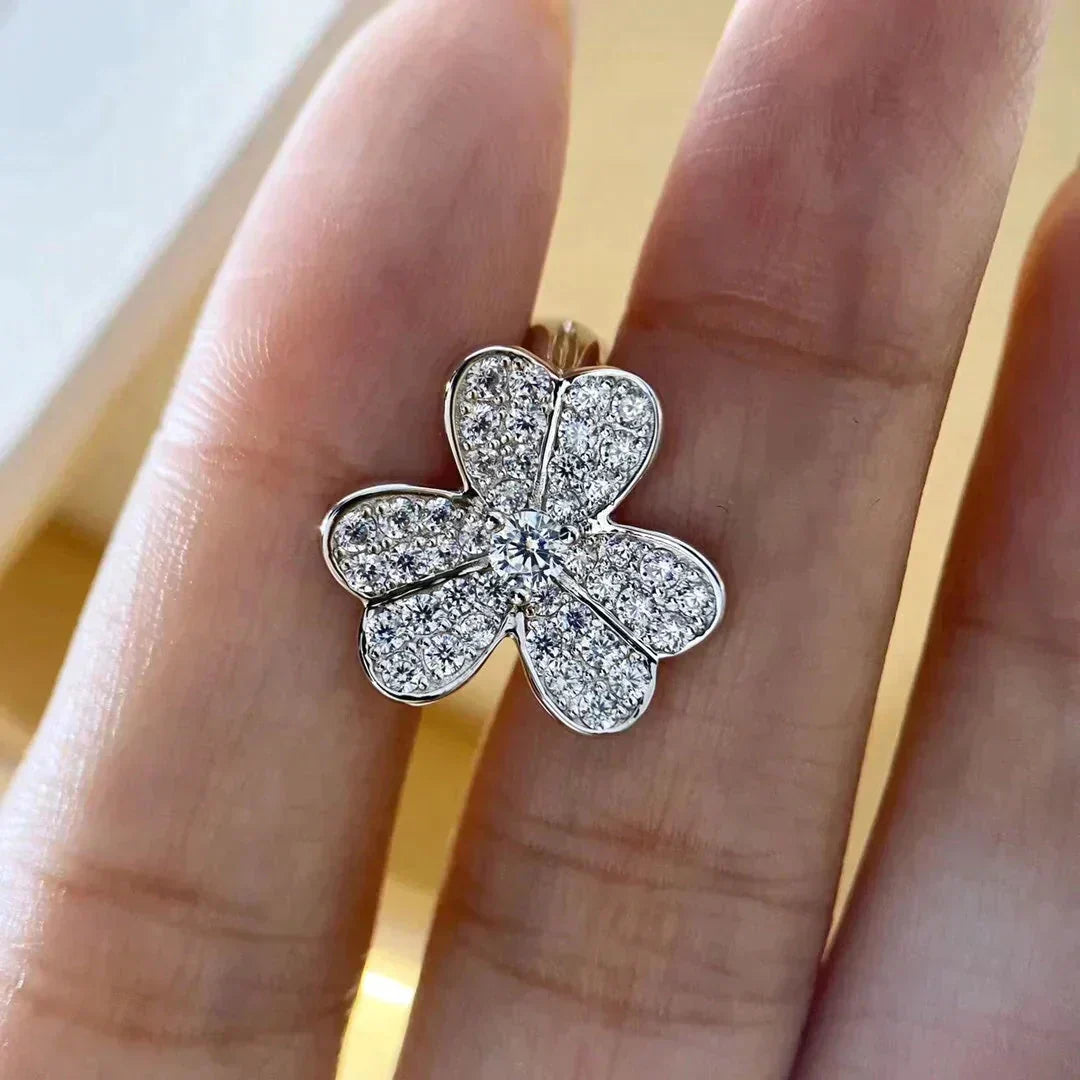 [⭐Aura]CLOVER COMOS DIAMOND EARRINGS SILVER