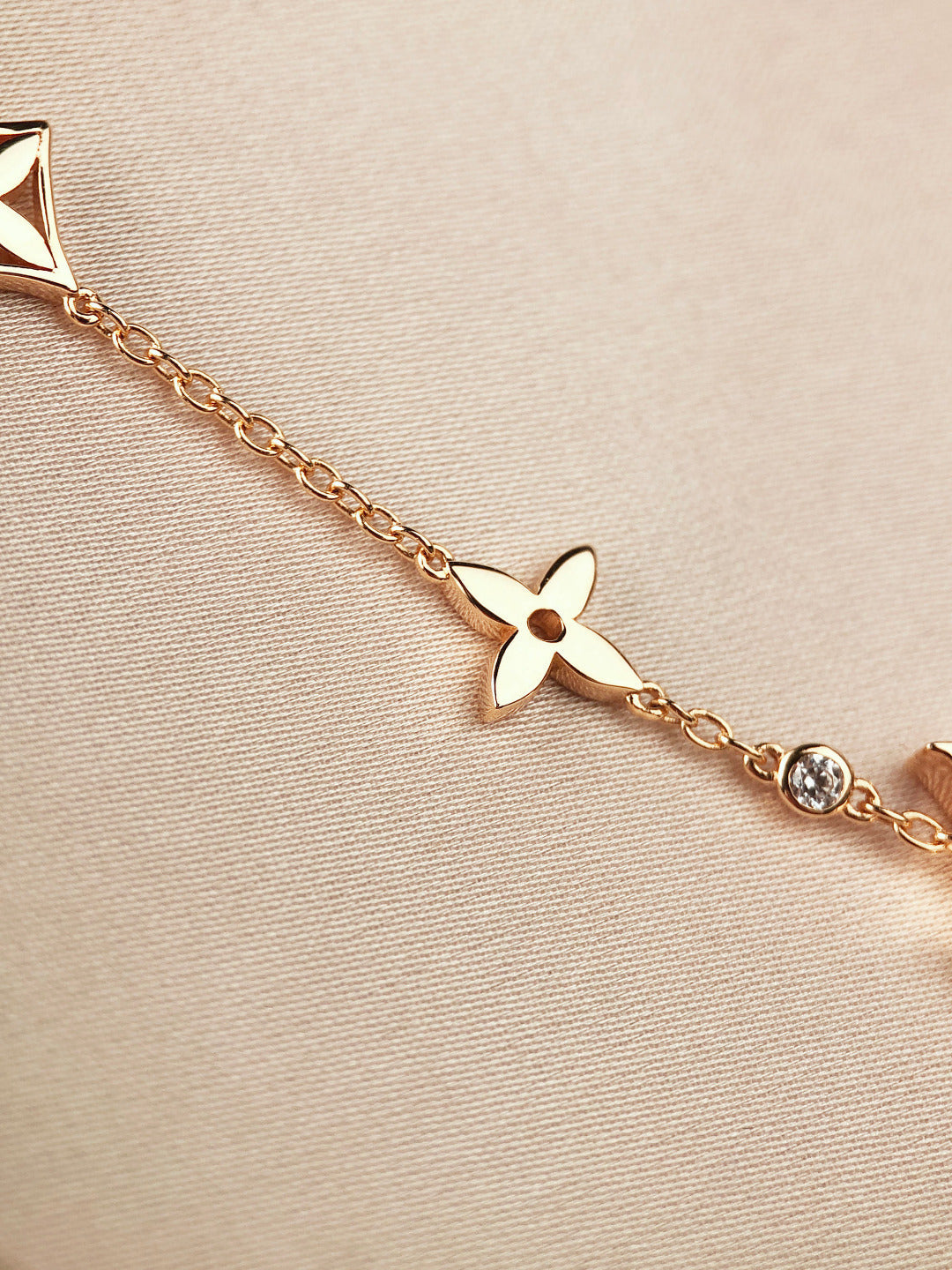 [⭐Aura]STAR AND SUN 7 MOTIFS GOLD BRACELET