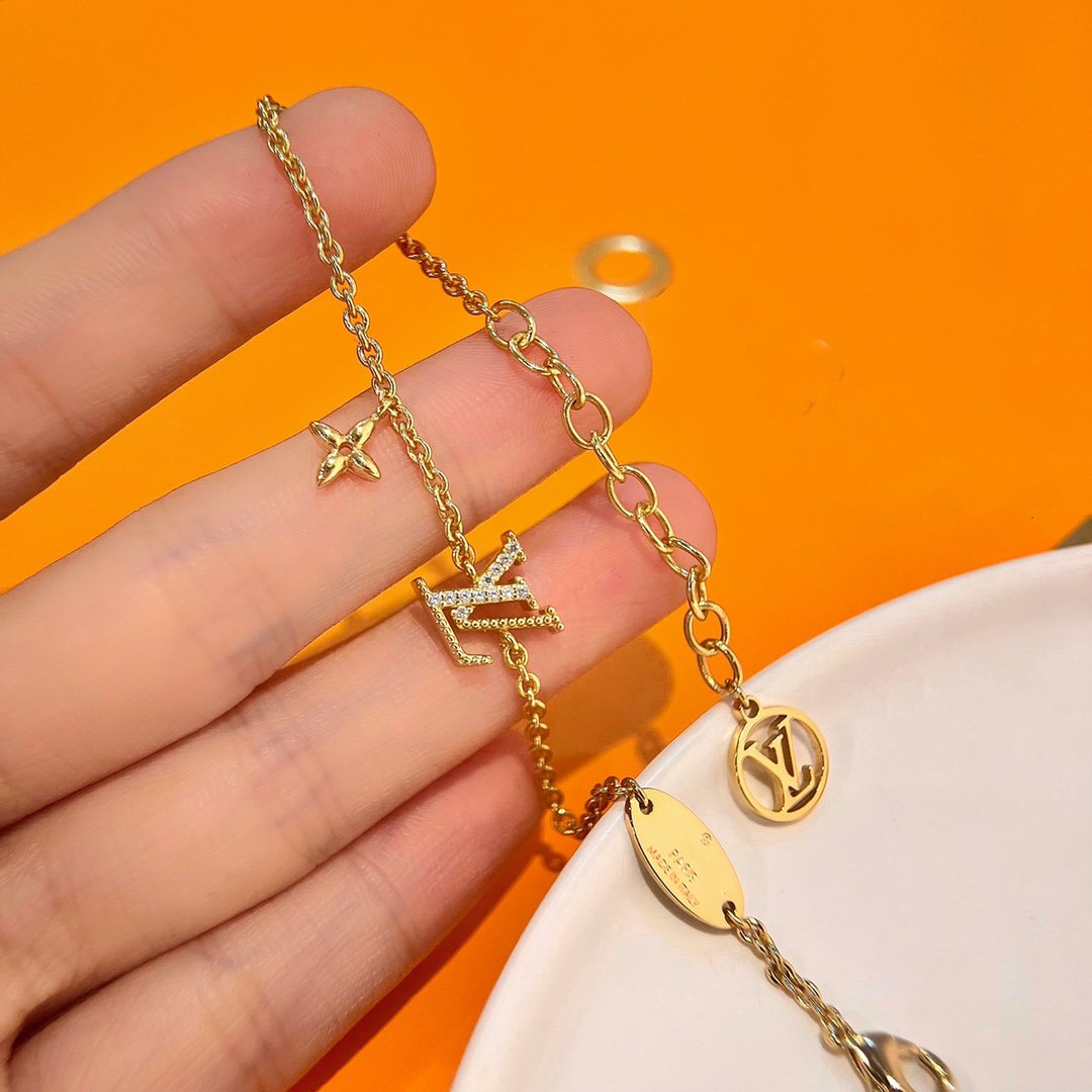 [⭐Aura]LOGO STAR MOTIF GOLD BRACELET