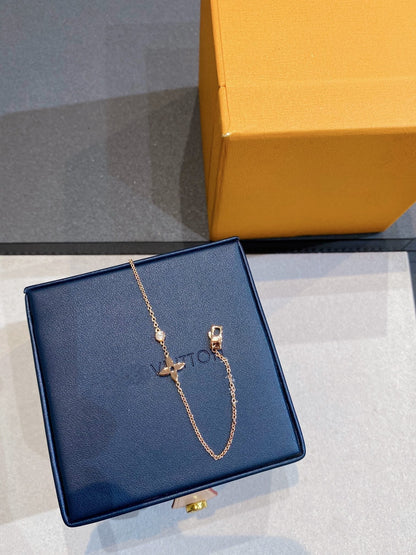 [⭐Aura]STAR DIAMOND PINK GOLD BRACELET