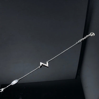 [⭐Aura]VOLT LV LOGO BRACELET