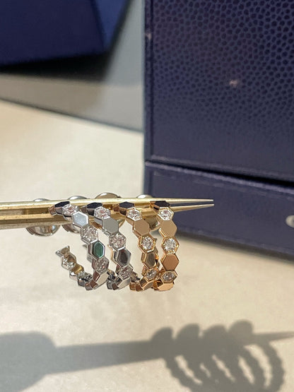 [⭐Aura]Hollow Design Four-Leaf Clover Flower Shape Ring