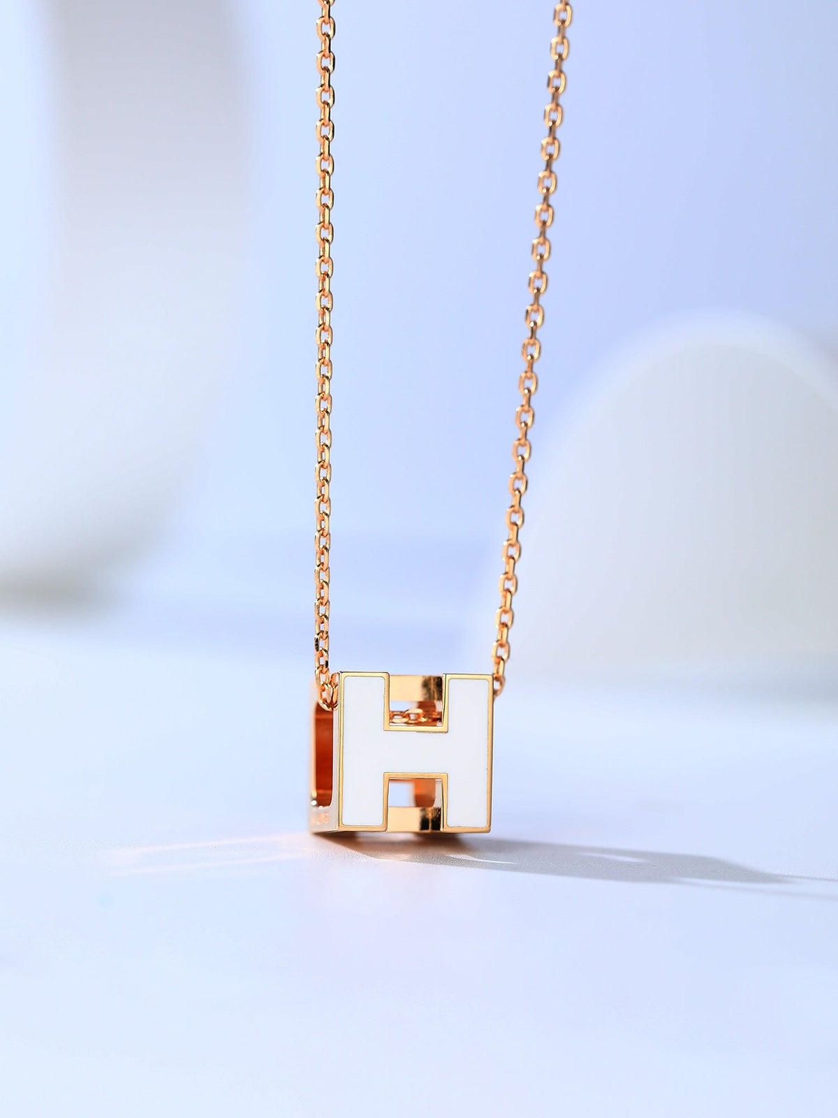 [⭐Aura]H CAGE PINK GOLD NECKLACE