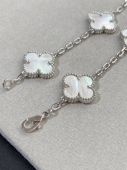 [⭐Aura]CLOVER WHITE PEARL MOP 5 MOTIF BRACELET COLLECTION