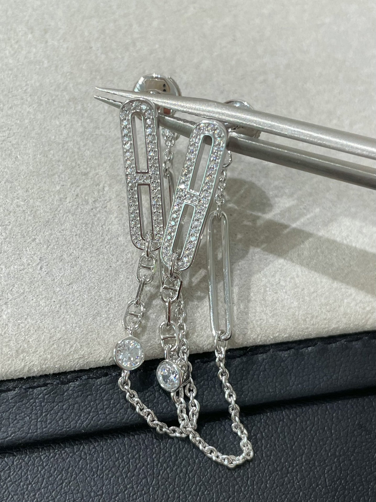 [⭐Aura]CHAINE CHAOS DIAMOND DROP EARRINGS