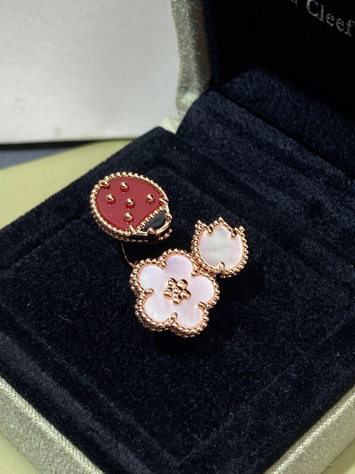 [⭐Aura]LUCKY 3 MOTIF ROSE GOLD RING