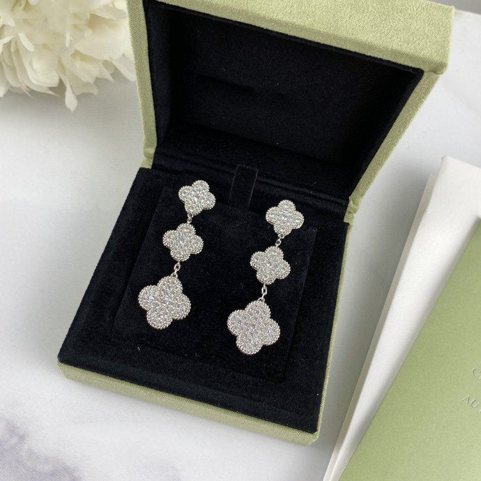 [⭐Aura]CLOVER 3 MOTIF DIAMOND SILVER DROP EARRINGS