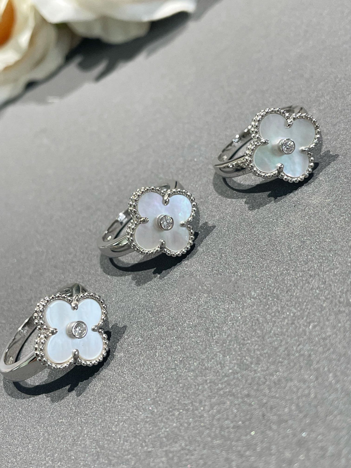[⭐Aura]CLOVER SILVER MOP DIAMOND RING