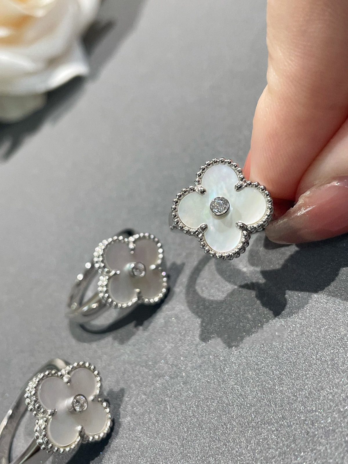 [⭐Aura]CLOVER SILVER MOP DIAMOND RING
