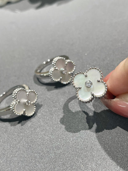 [⭐Aura]CLOVER SILVER MOP DIAMOND RING