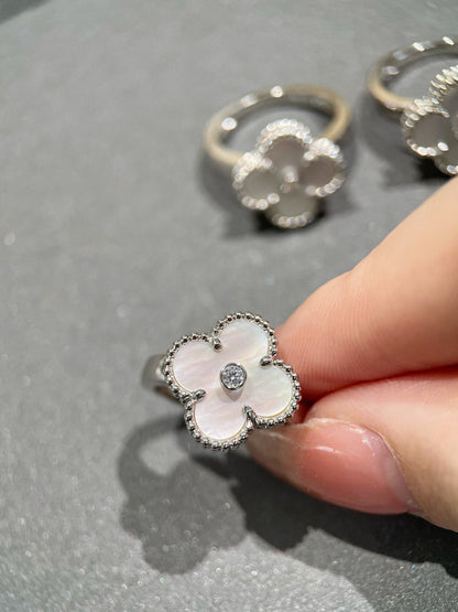 [⭐Aura]CLOVER SILVER MOP DIAMOND RING