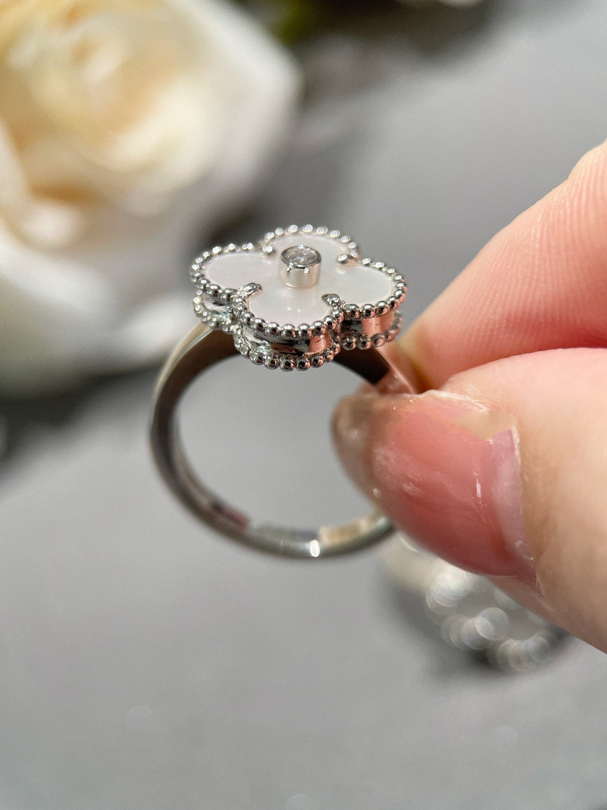 [⭐Aura]CLOVER SILVER MOP DIAMOND RING