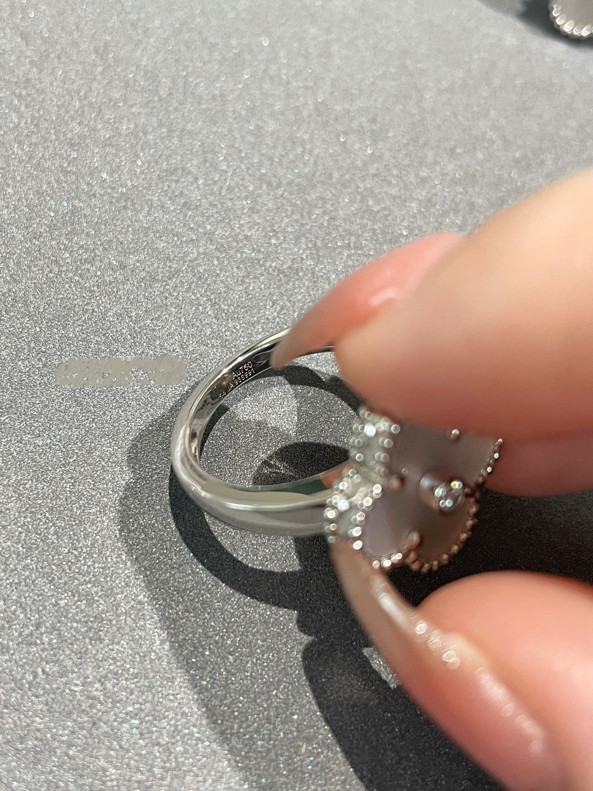 [⭐Aura]CLOVER SILVER MOP DIAMOND RING