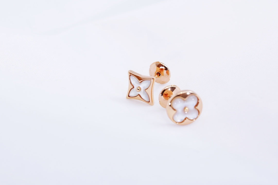 [⭐Aura]STAR AND SUN PINK GOLD MOP STUD EARRINGS