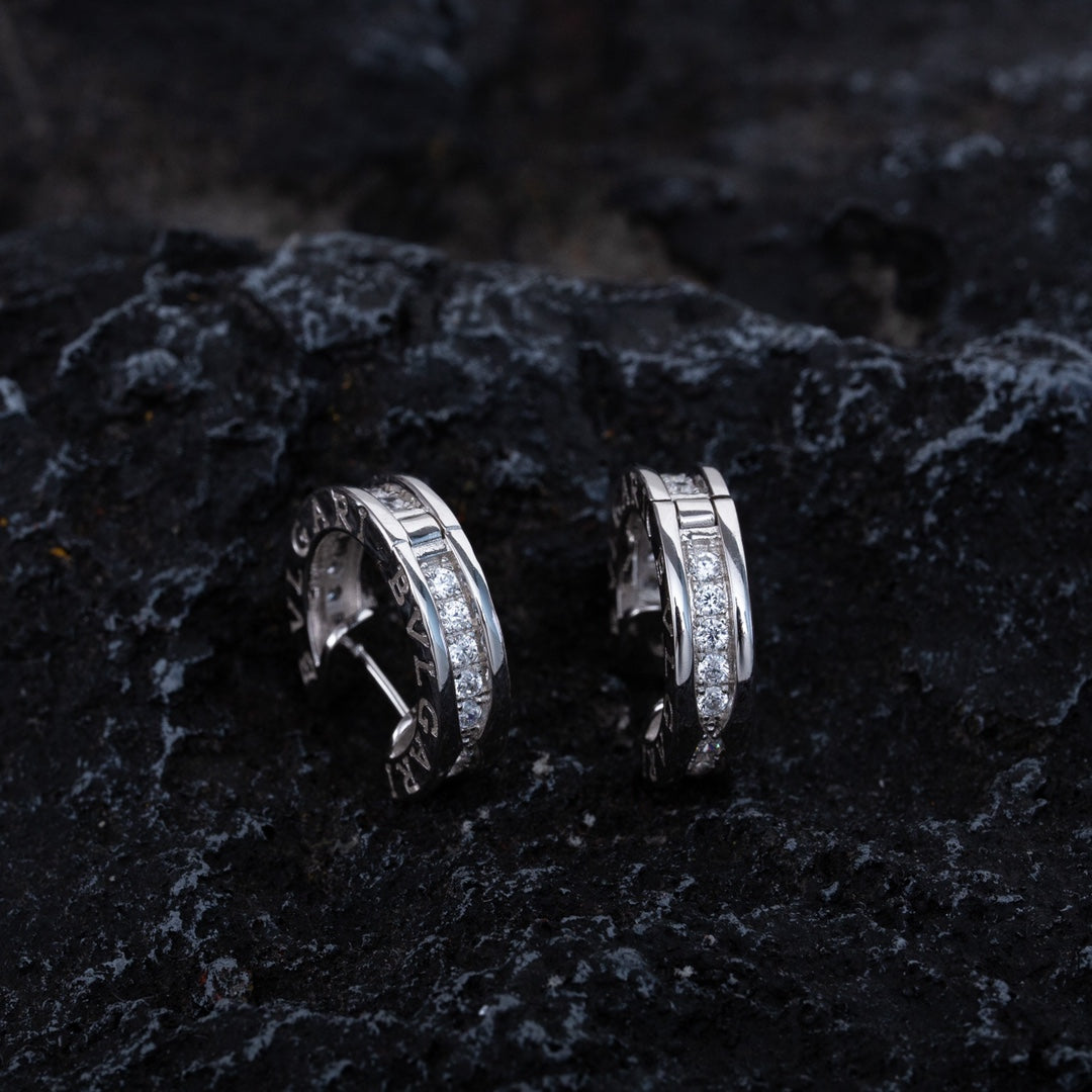 [⭐Aura]ZERO 1 MINI SILVER DIAMOND EARRINGS