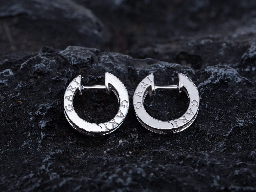 [⭐Aura]ZERO 1 MINI SILVER DIAMOND EARRINGS