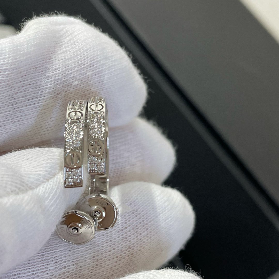 [⭐Aura]LOVE DIAMOND SILVER HOOP EARRINGS