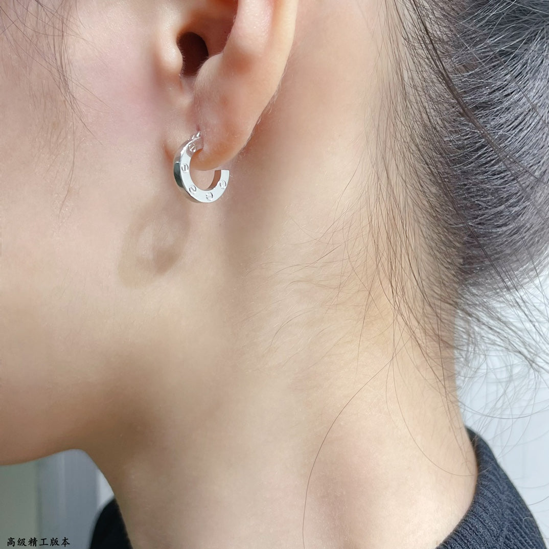 [⭐Aura]LOVE MINI EARRINGS