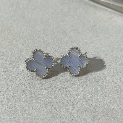 [⭐Aura]CLOVER CHALCEDONY SILVER STUD EARRINGS