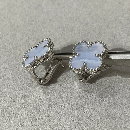 [⭐Aura]CLOVER CHALCEDONY SILVER STUD EARRINGS