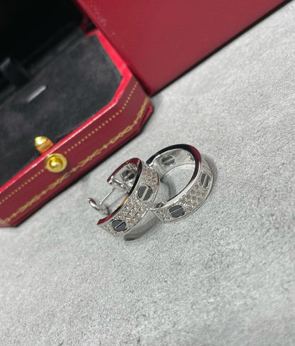 [⭐Aura]LOVE CERAMIC DIAMOND PAVED SILVER EARRINGS