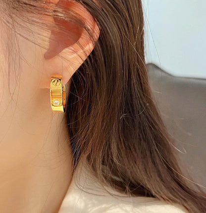 [⭐Aura]LOVE 5.5MM 1 DIAMOND EARRINGS