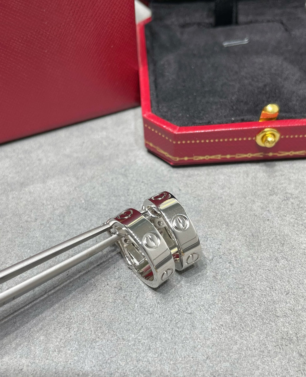 [⭐Aura]LOVE 5.5MM EARRINGS