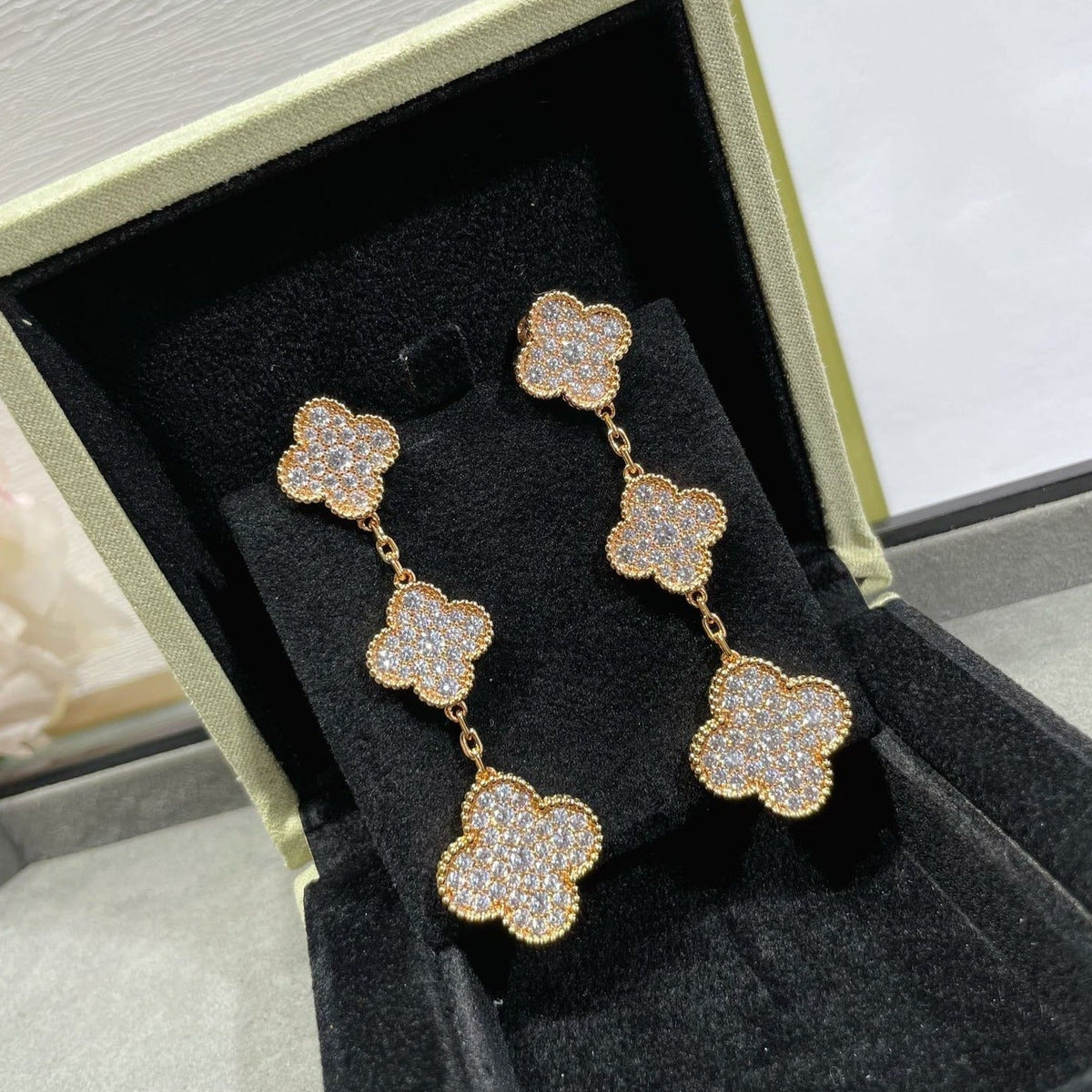 [⭐Aura]CLOVER 3 MOTIFS DIAMOND PAVED ROSE GOLD EARRINGS
