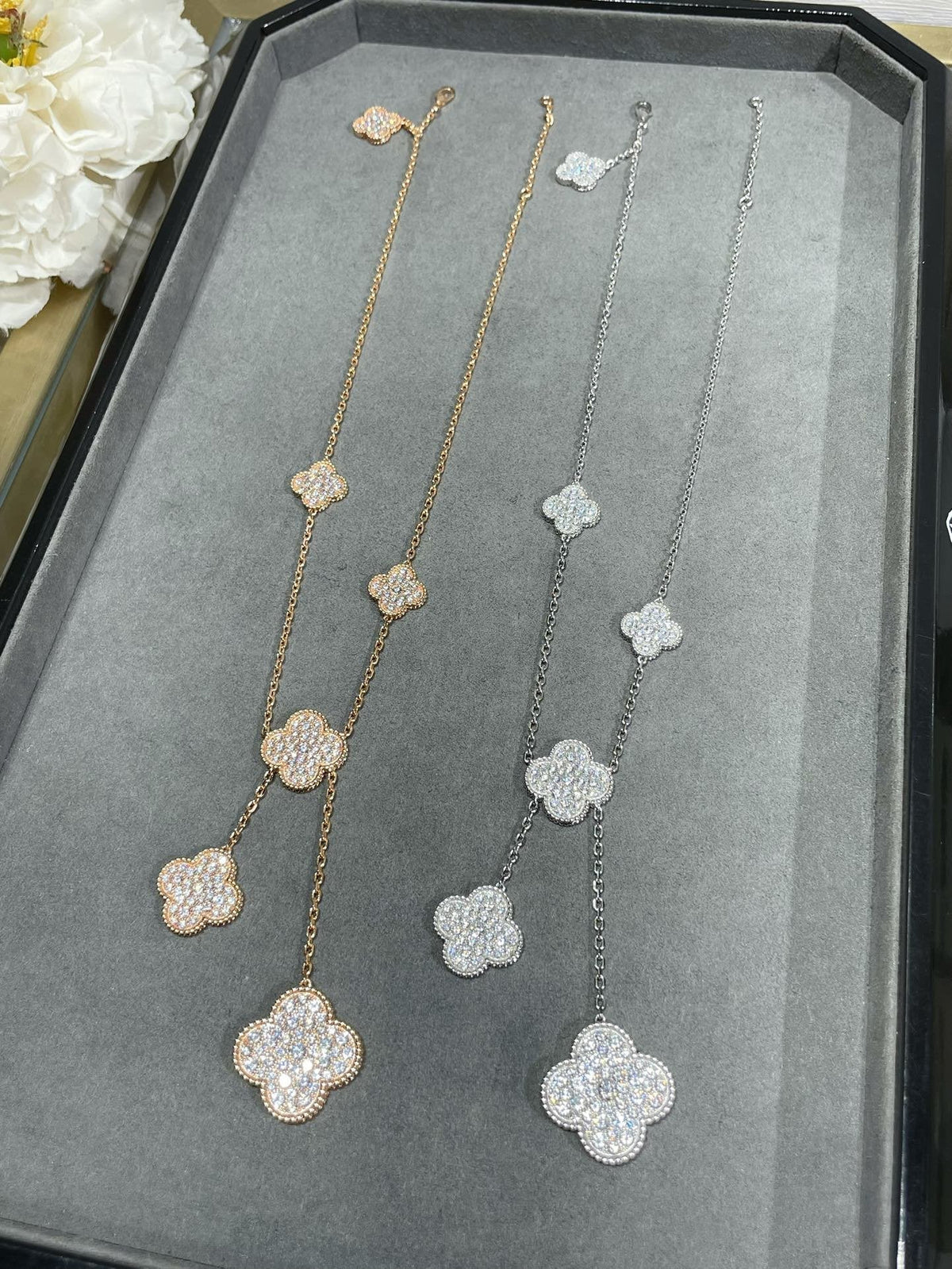 [⭐Aura]CLOVER 6 MOTIF DIAMOND PAVED NECKLACE