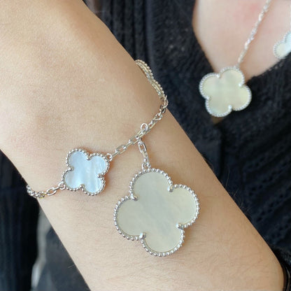 [⭐Aura]CLOVER 5 MOTIF WHITE MOP SILVER BRACELET