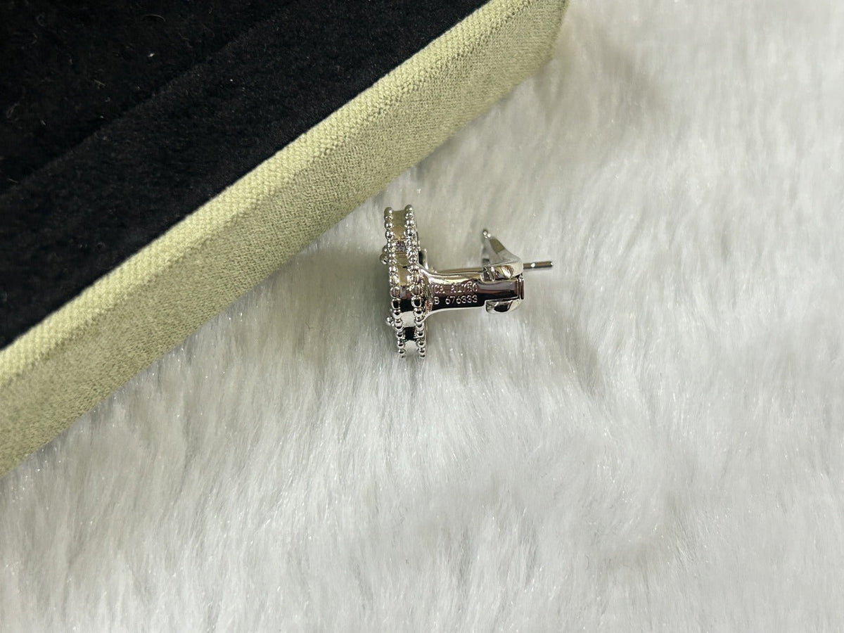 [⭐Aura]CLOVER PIETERSITE MEDIUM STUD EARRINGS