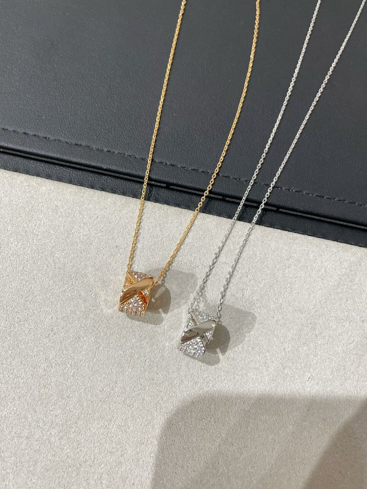 [⭐Aura]LIENS EVIDENCE DIAMOND PAVED NECKLACE