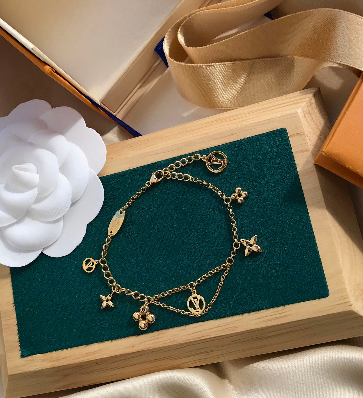 [⭐Aura]BLOOMING PINK GOLD MOP BRACELET