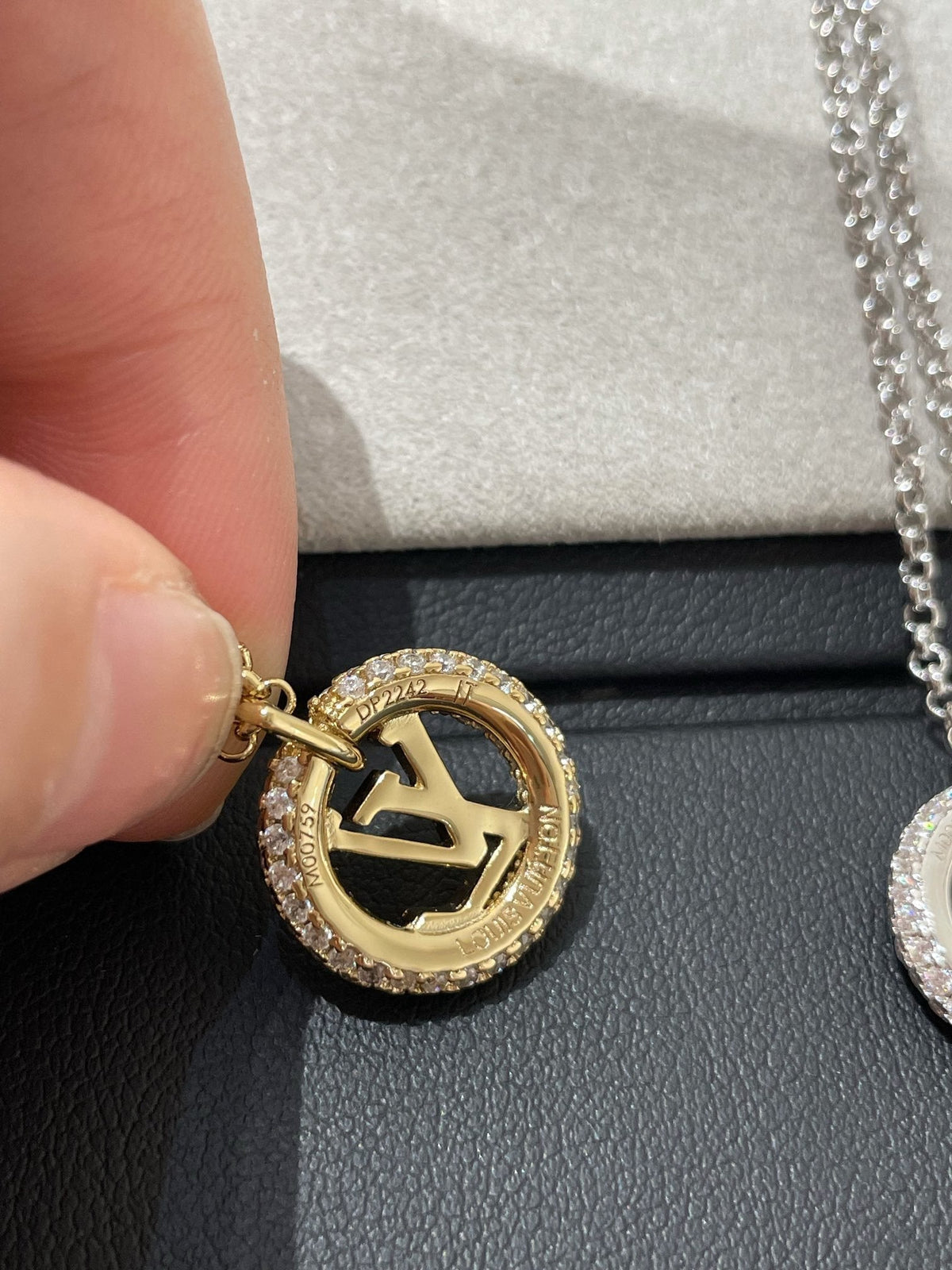 [⭐Aura]BY NIGHT DIAMOND PAVED NECKLACE