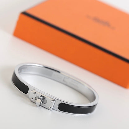 [⭐Aura]HM KELLY BLACK BRACELET