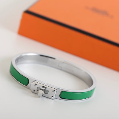 [⭐Aura]HM KELLY GREEN BRACELET