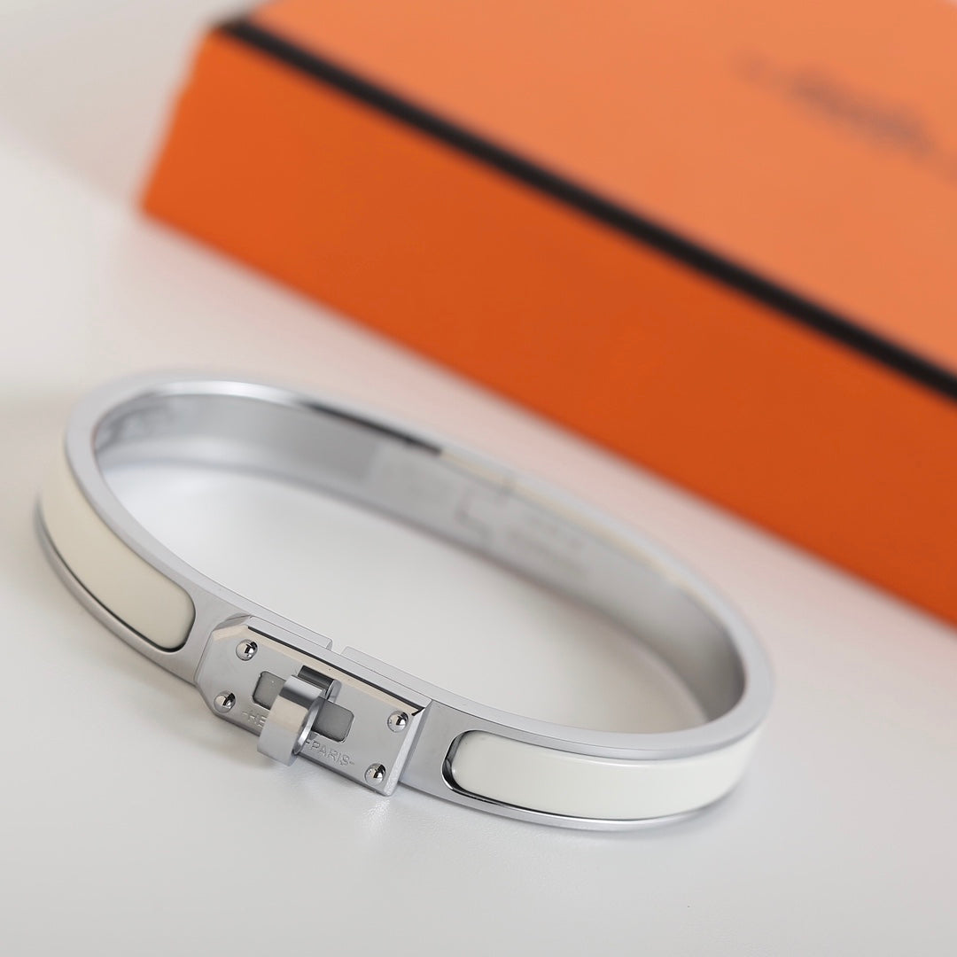 [⭐Aura]HM KELLY WHITE BRACELET