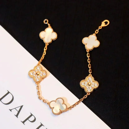 [⭐Aura]CLOVER WHITE PEARL MOP 5 MOTIF BRACELET COLLECTION