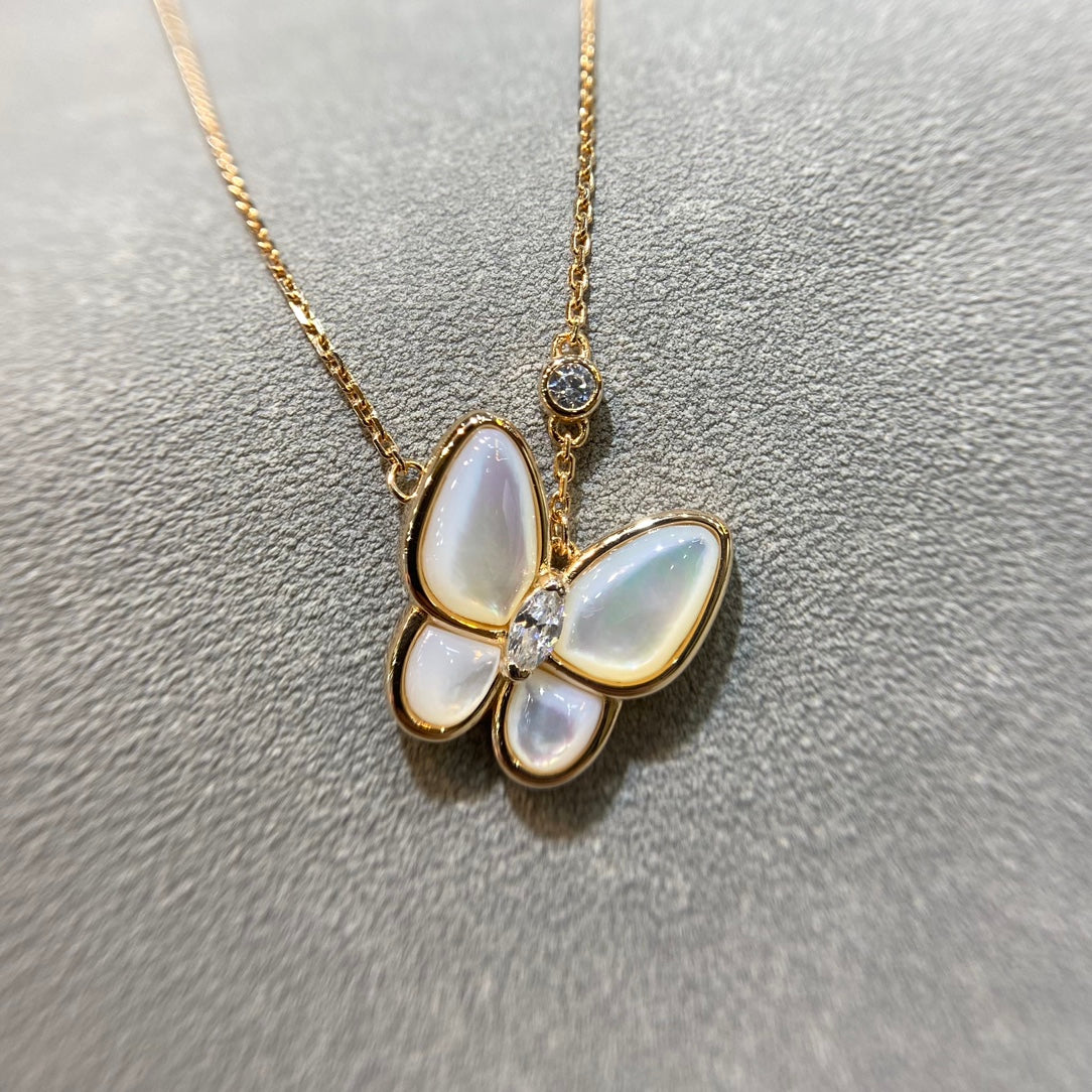 [⭐Aura]BUTTERFLY MOP DIAMOND NECKLACE