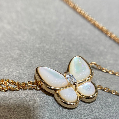 [⭐Aura]BUTTERFLY MOP DIAMOND NECKLACE