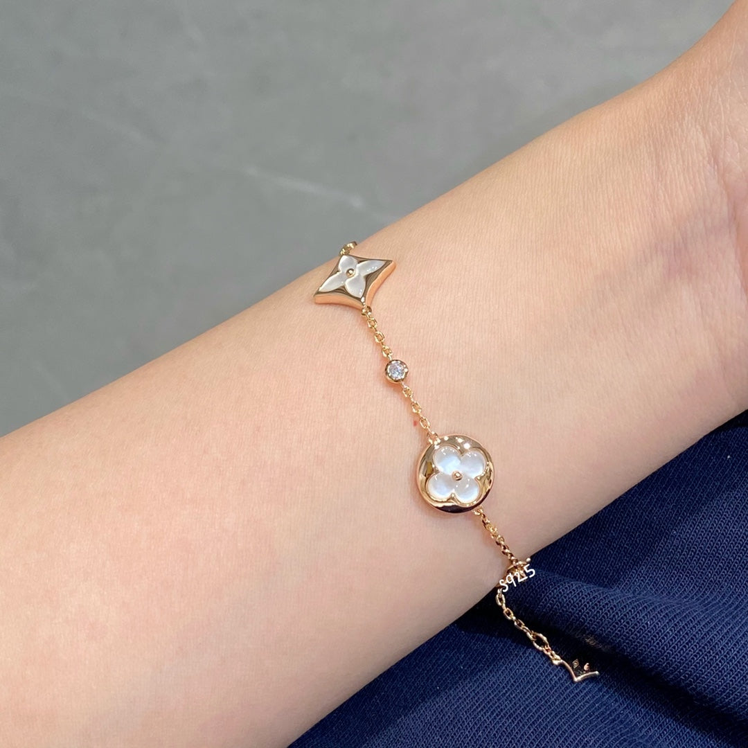 [⭐Aura]STAR AND SUN 4 MOTIF WHITE MOP PINK GOLD BRACELET