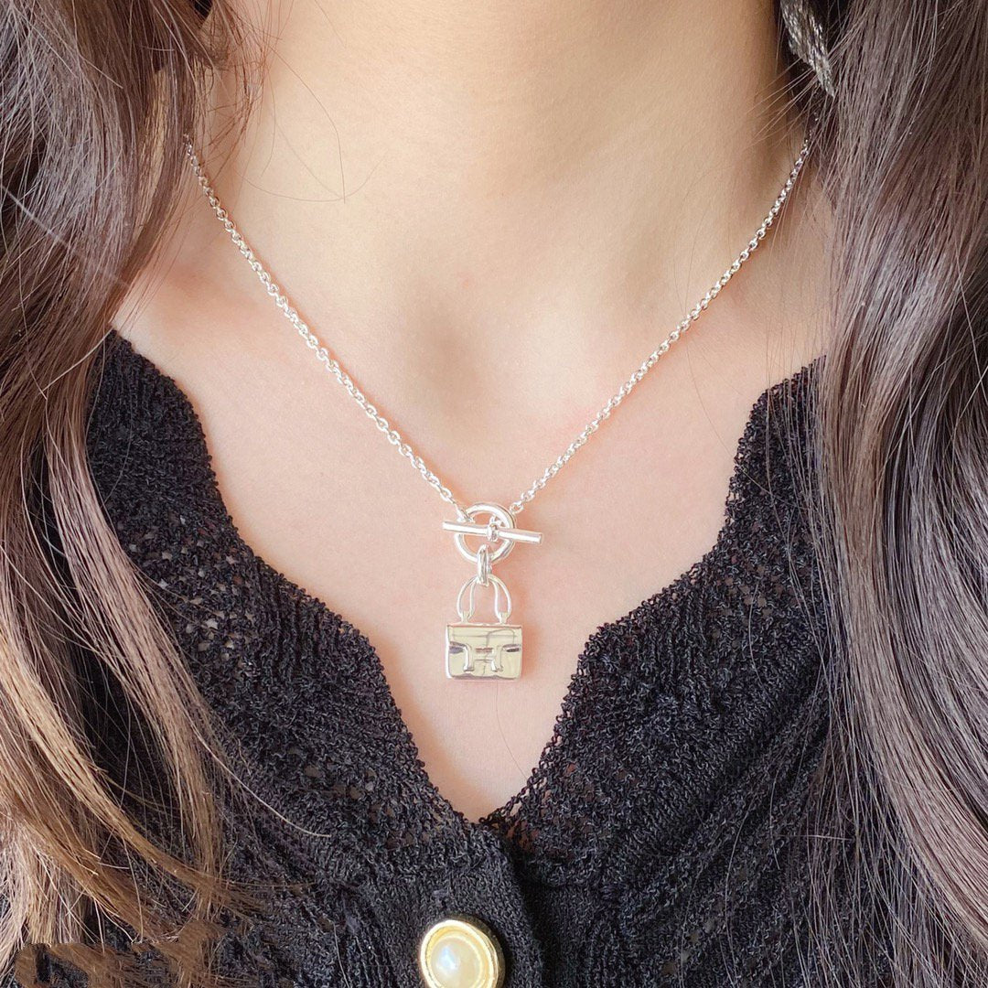 [⭐Aura]CONSTANCE PEDANT SILVER NECKLACE