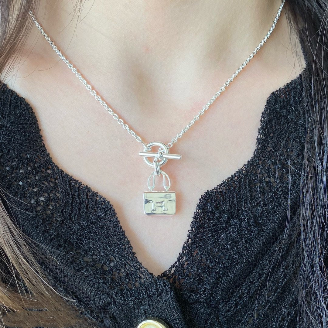[⭐Aura]CONSTANCE PEDANT SILVER NECKLACE