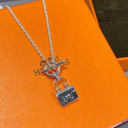 [⭐Aura]CONSTANCE PEDANT SILVER NECKLACE